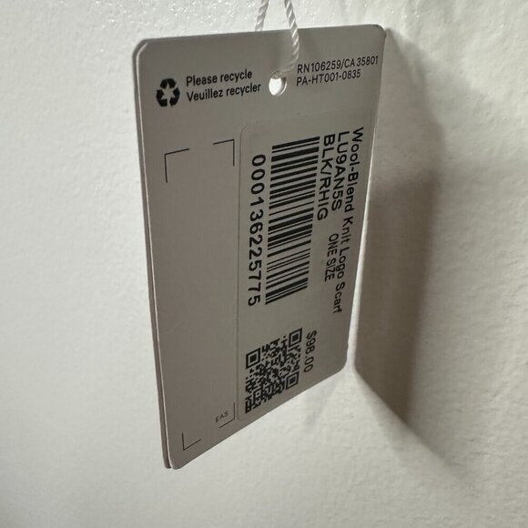 NWT Lululemon Wool-Blend Knit Logo Scarf - Picture 5 of 6